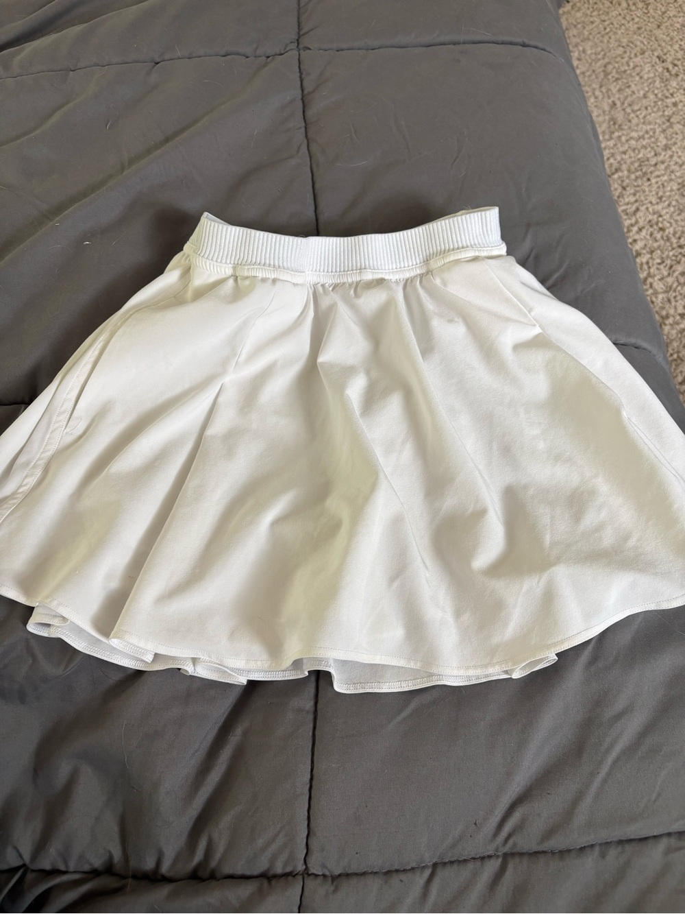 lululemon athletica White Skater Skirt with built-in shorts size 0